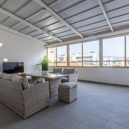 Apartamentos En El Centro De Los Cristianos アロナ エクステリア 写真