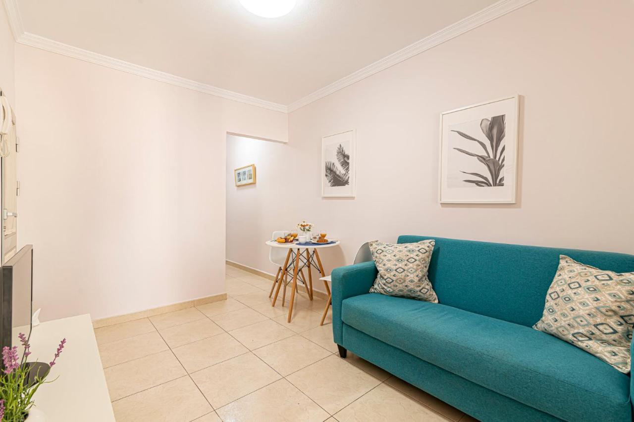 Apartamentos En El Centro De Los Cristianos アロナ エクステリア 写真